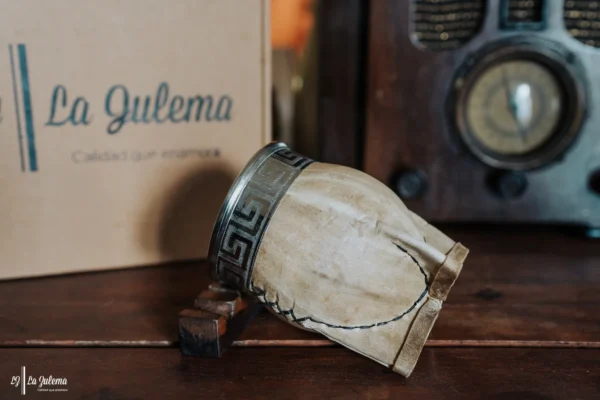 Mate de calabaza imperial retobado