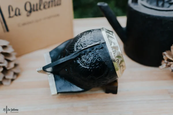 Mate de calabaza torpedo repujado