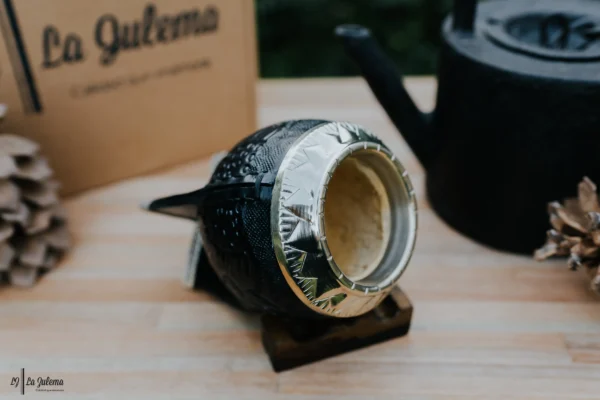 Mate de calabaza torpedo repujado