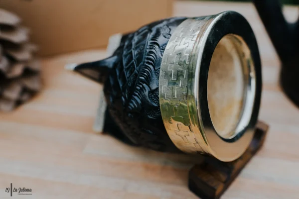 MMF_5276 Mate de calabaza imperial repujado